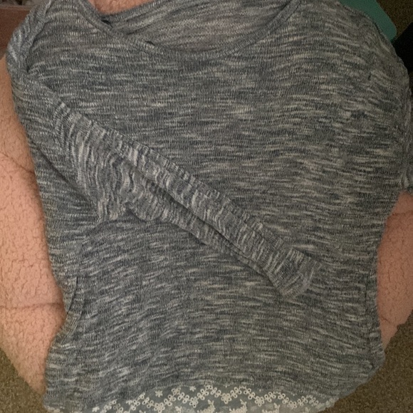 Size L, Lightweight lace sweater - Picture 4 of 4